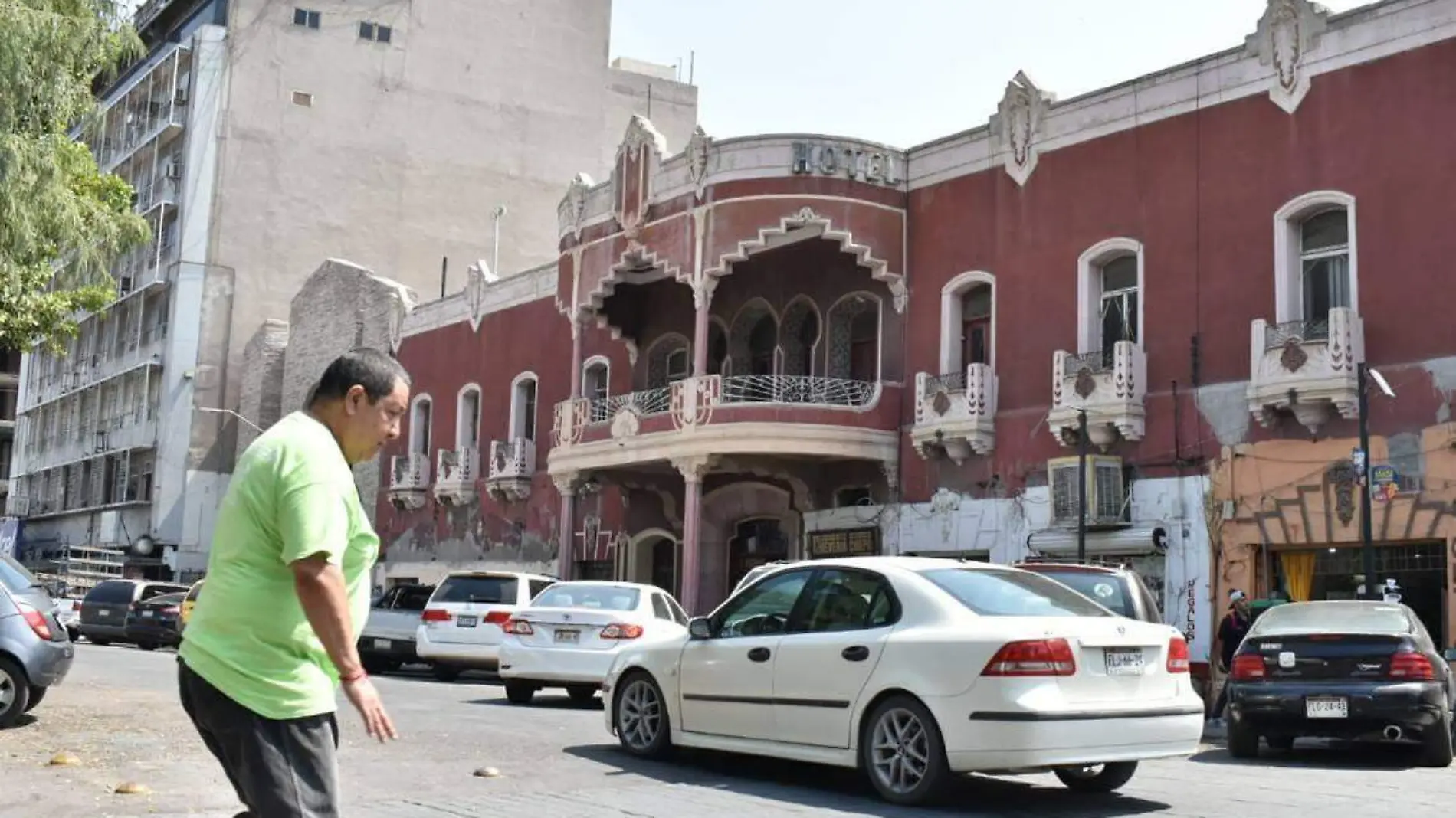 06 Gritos revolucionarios se escuchan en el Hotel Galicia